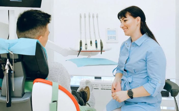 Dantų Skausmas ir Skubios Pagalbos Paslaugos Odontologijos Klinikose
